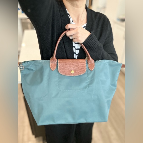 Auth LONGCHAMP Le Pliage Large Green Travel Duffle Bag, 18.75x 10.5 Inches - Picture 1 of 15